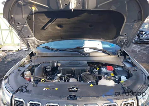 2024 Jeep Compass Latitude 4X4 from USA, damaged, VIN 3C4NJDBN1RT607043